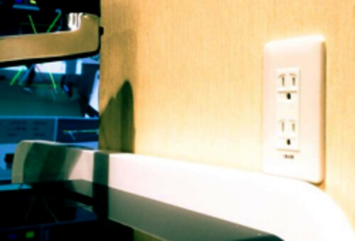 充電用コンセント